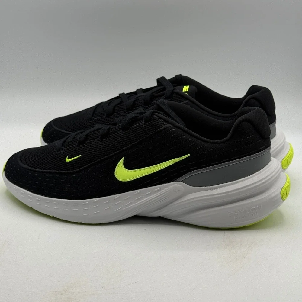 Nike uplift sc