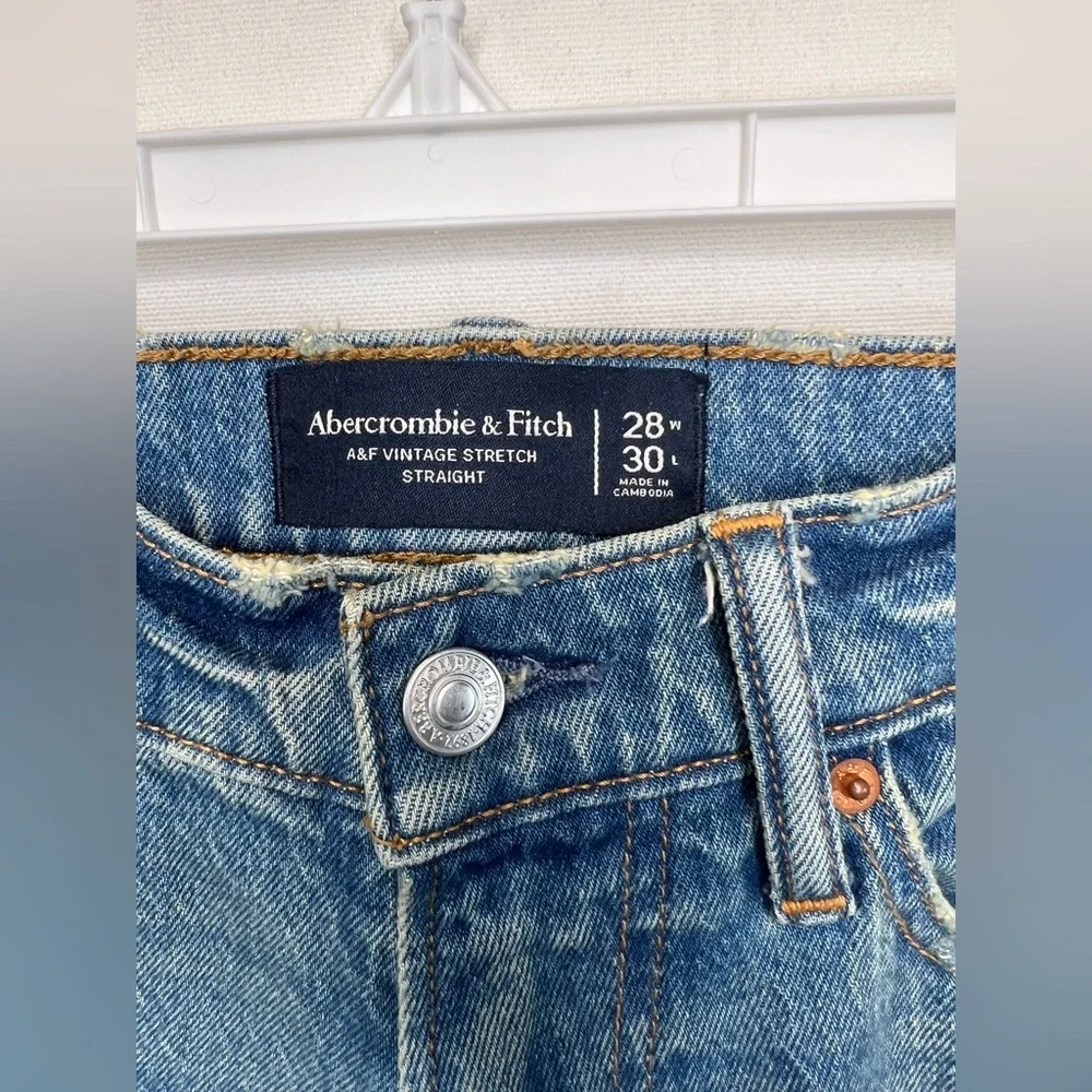 Abercrombie & Fitch these abercrombie