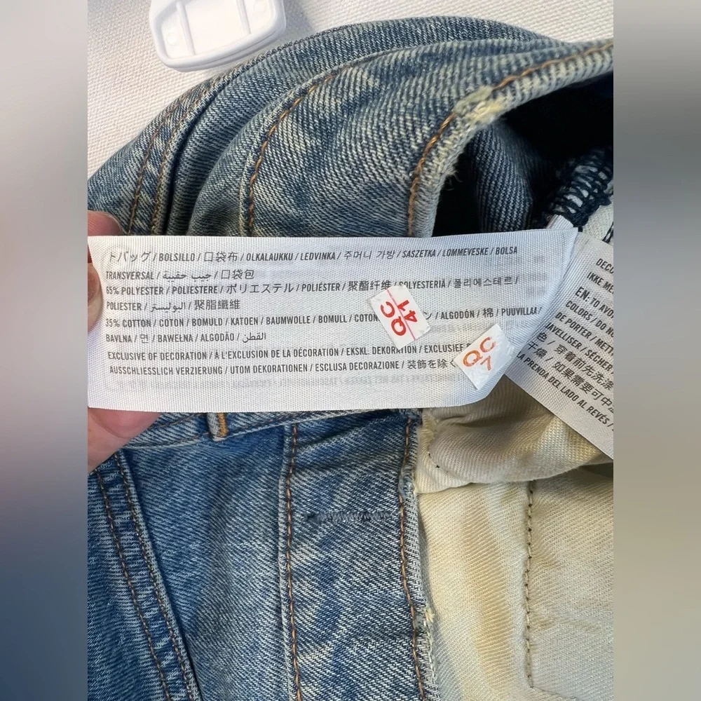 Abercrombie & Fitch these abercrombie