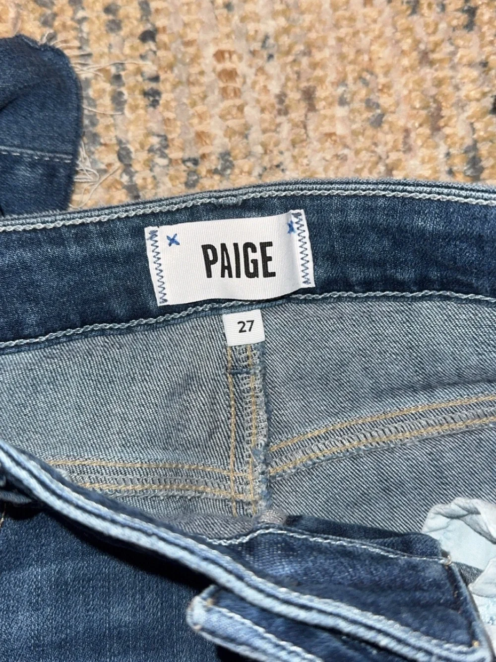 PAIGE great smoke