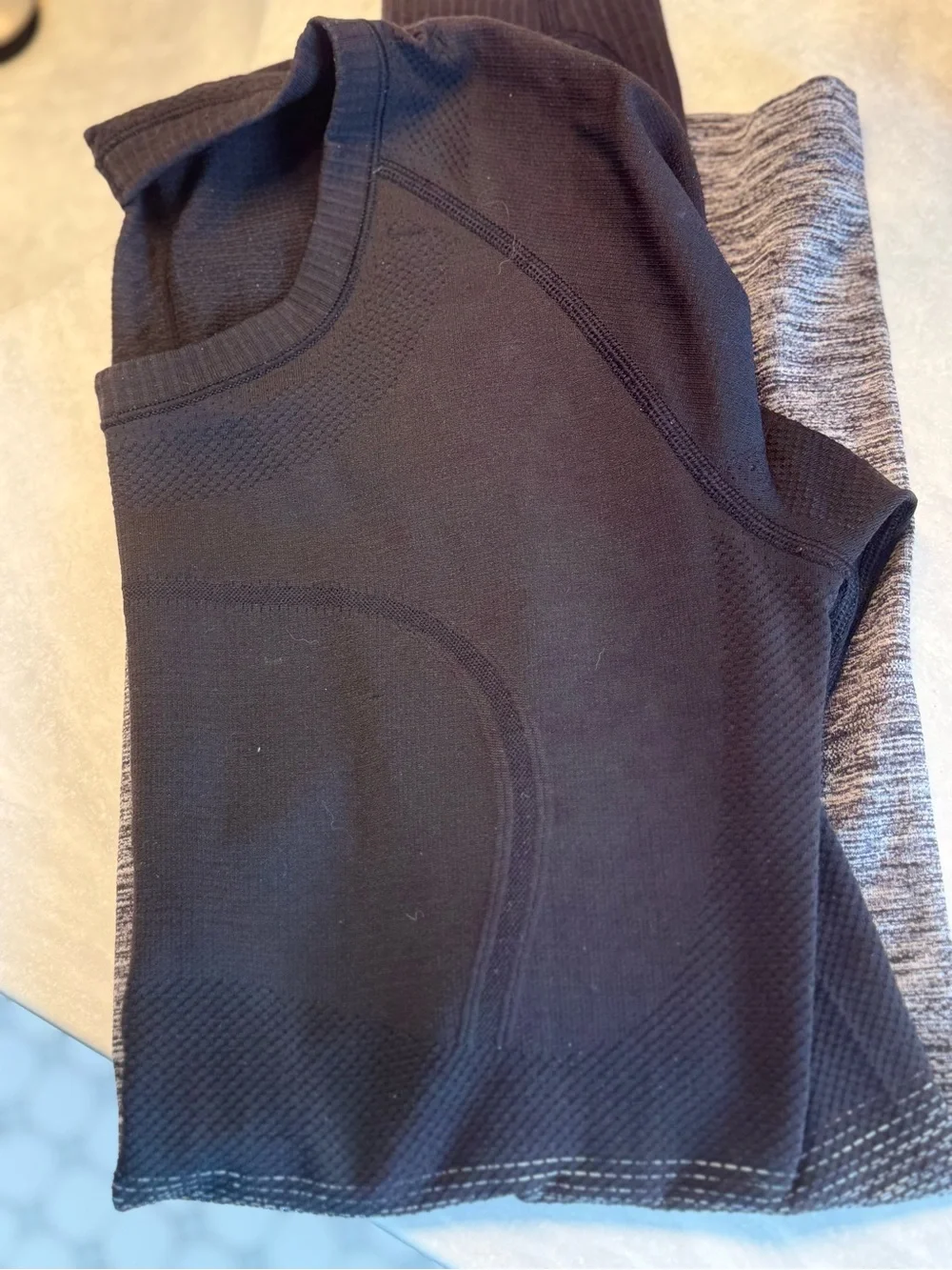 lululemon athletica this item