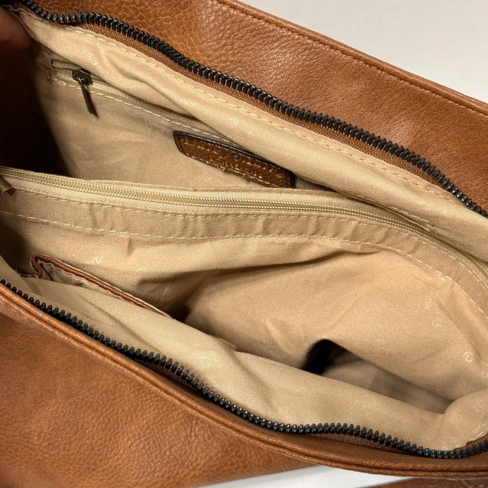 Darcy‎ Marks London Brown Vegan Leather Studded Crossbody Tassel Shoulder Bag
