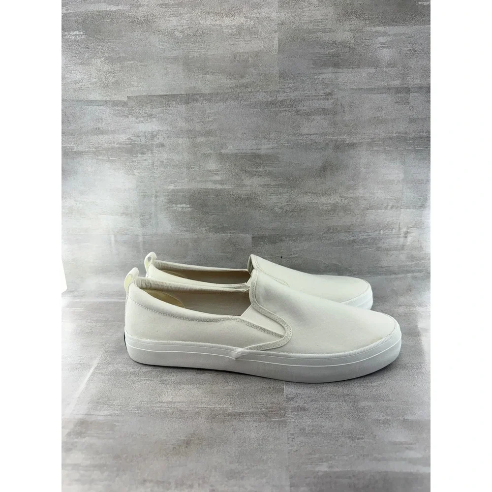 Sperry panels offer minimalist