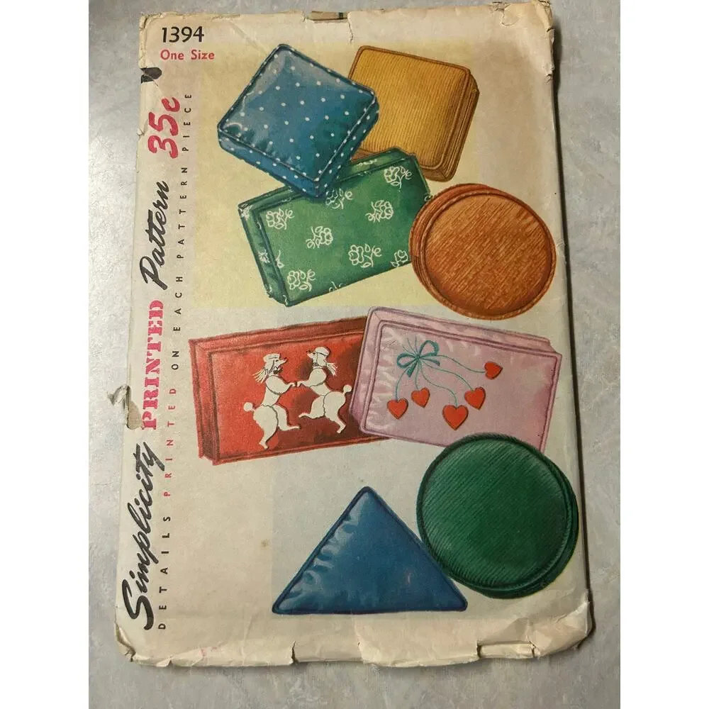 Vintage 1950's Simplicity Pattern #1394 Decorative Pillows with Transfers‎