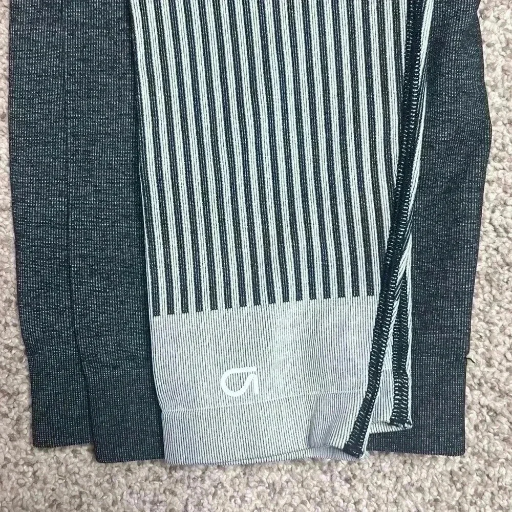 GAP 28” waist