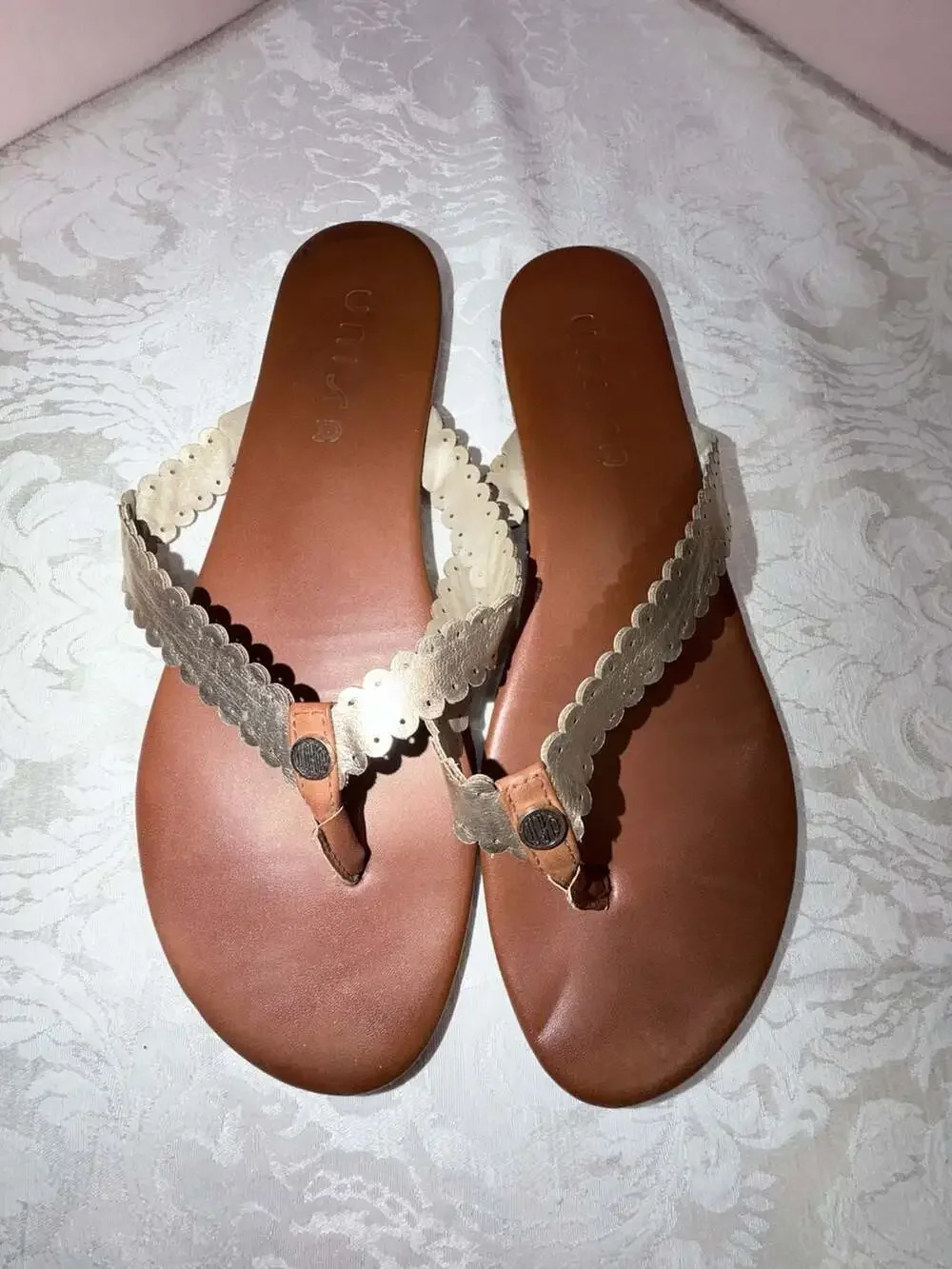 Unisa flat thong