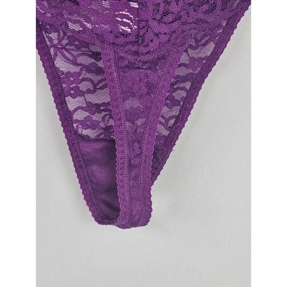 No Boundaries lace thong