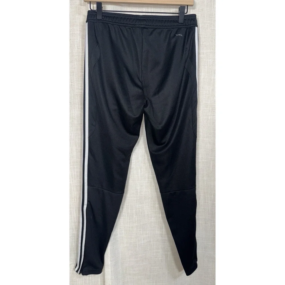 adidas women stripe