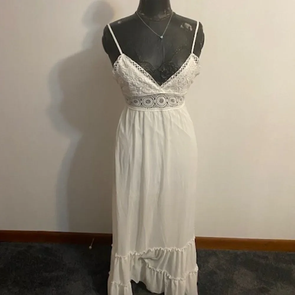 Blashe White Crochet halter tiered maxi dress, size Small