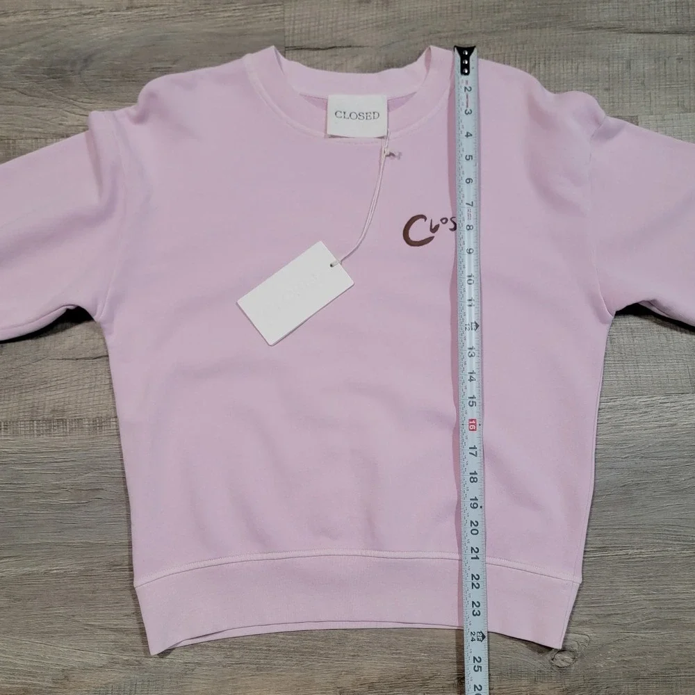 Closed unworn nwt