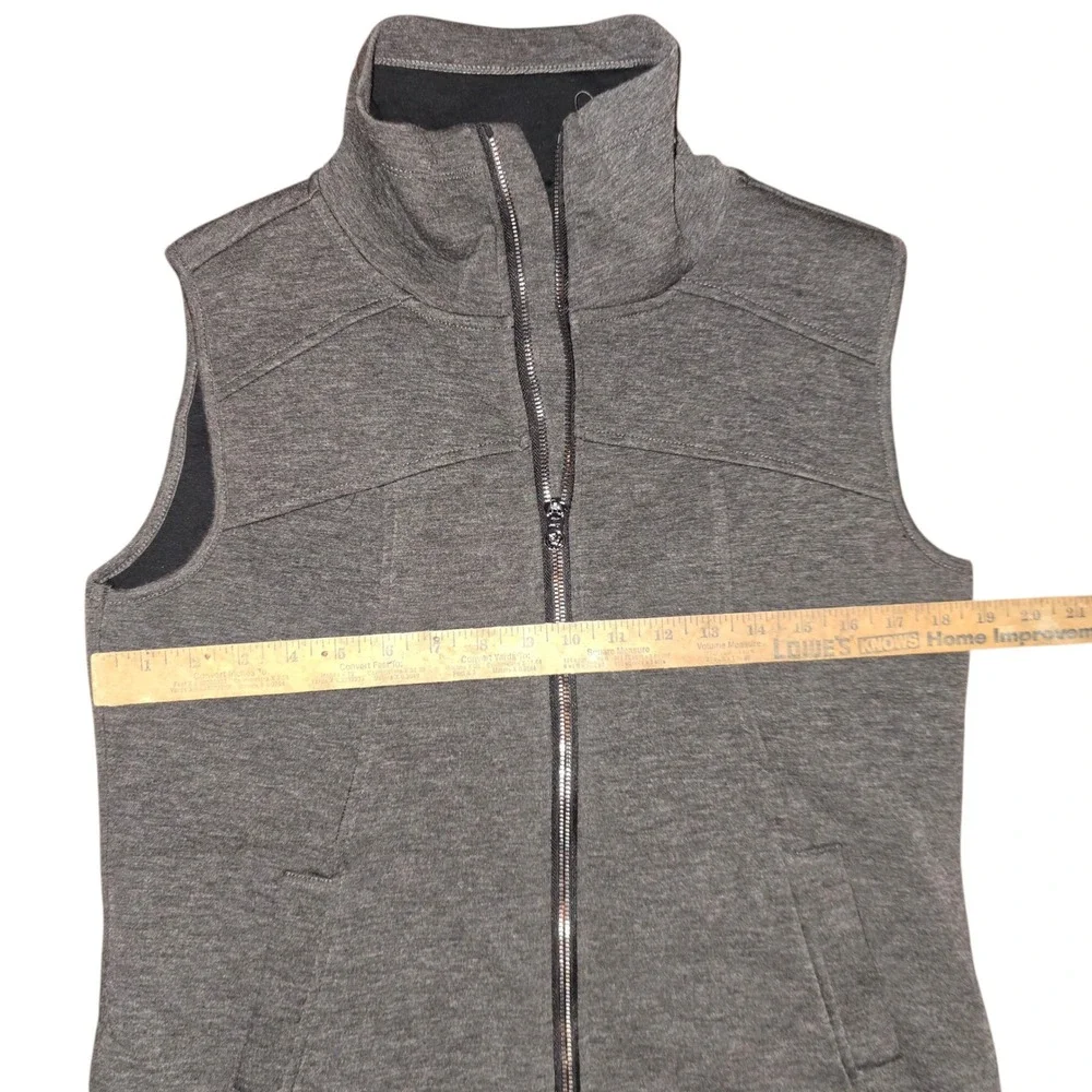 Betsey Johnson‎ Performance Vest Full Zip Mock Neck Sleeveless Gray L