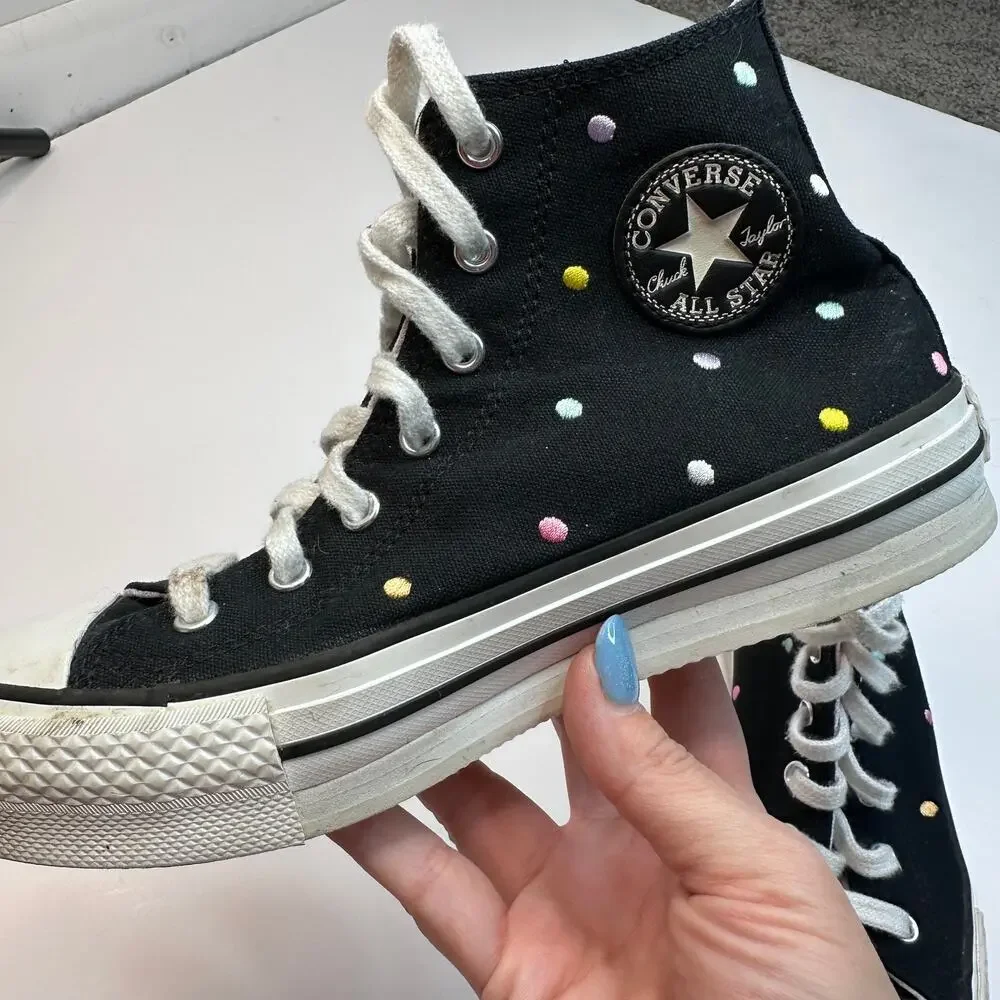 Converse good size