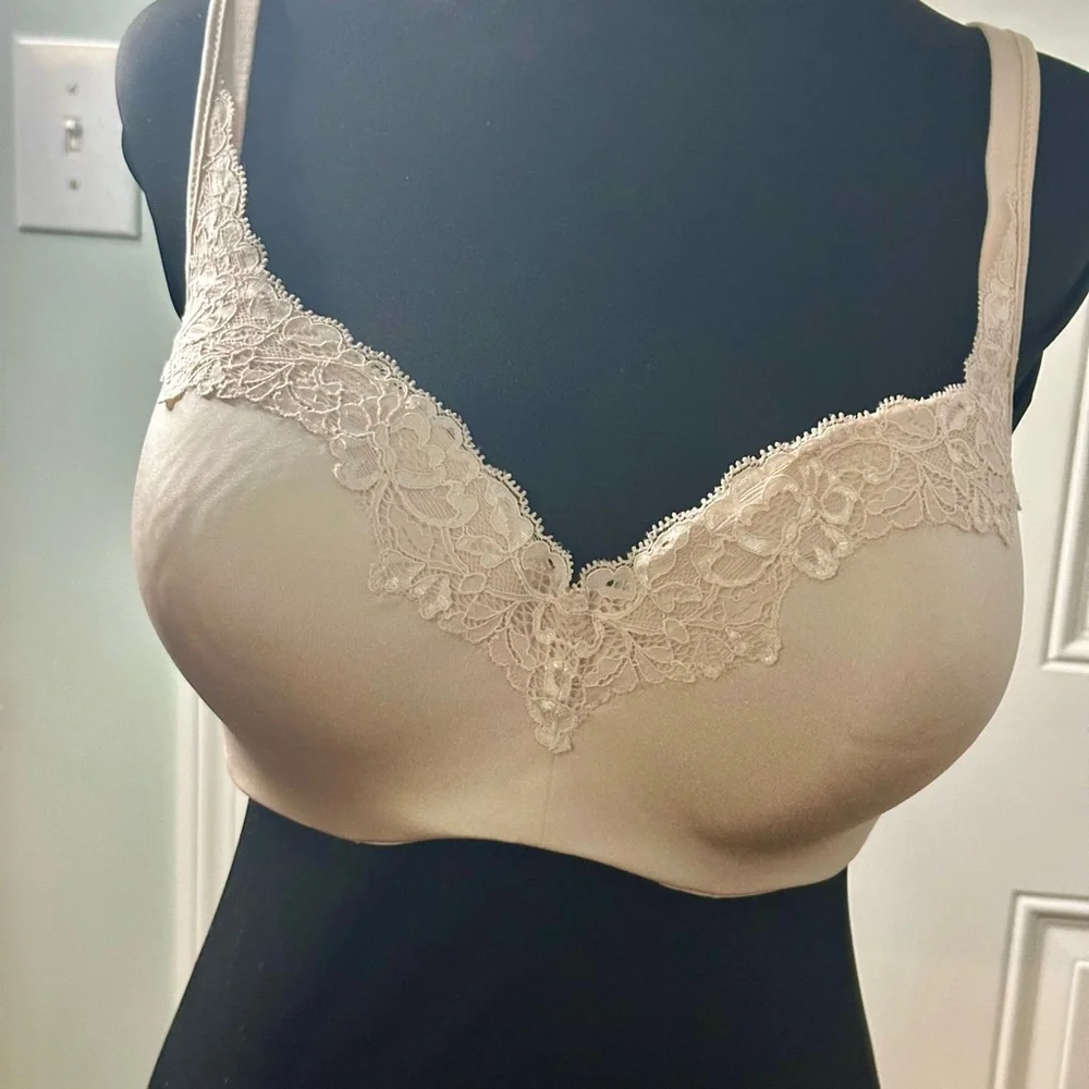 Playtex elegant lace