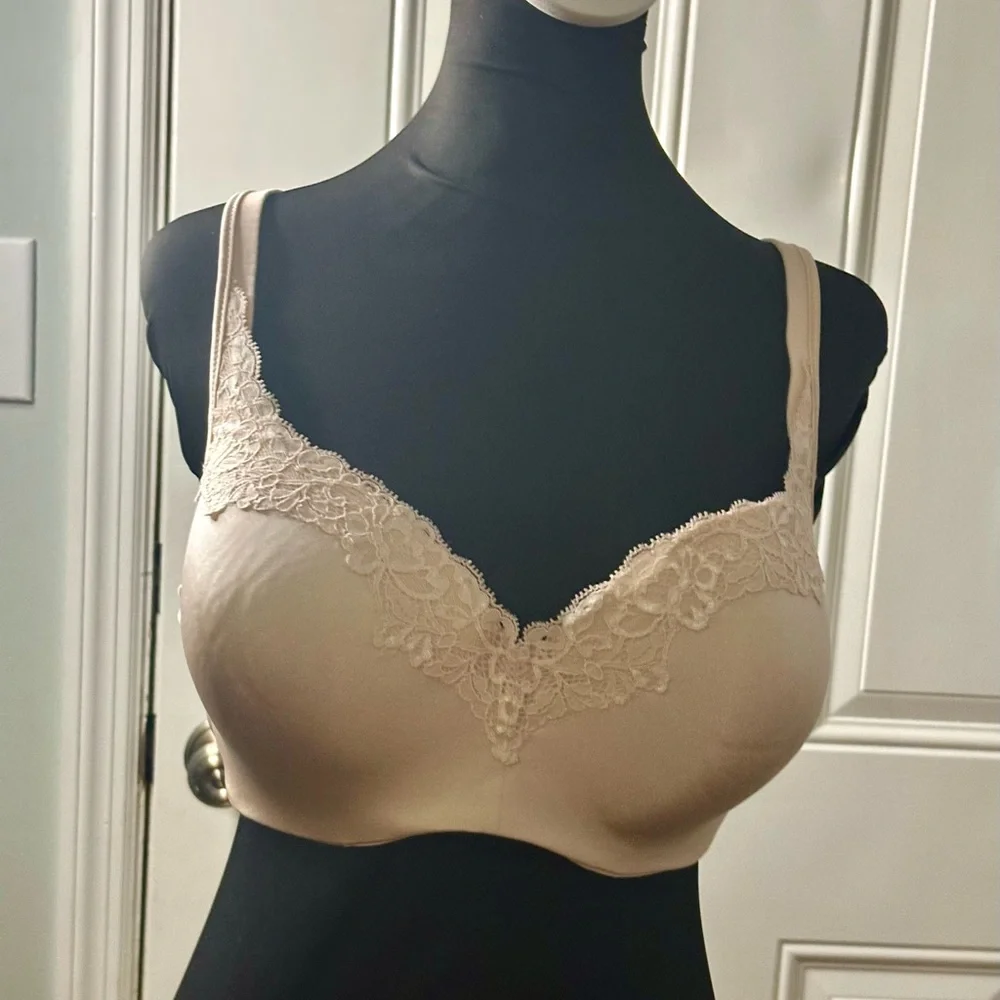 Playtex elegant lace
