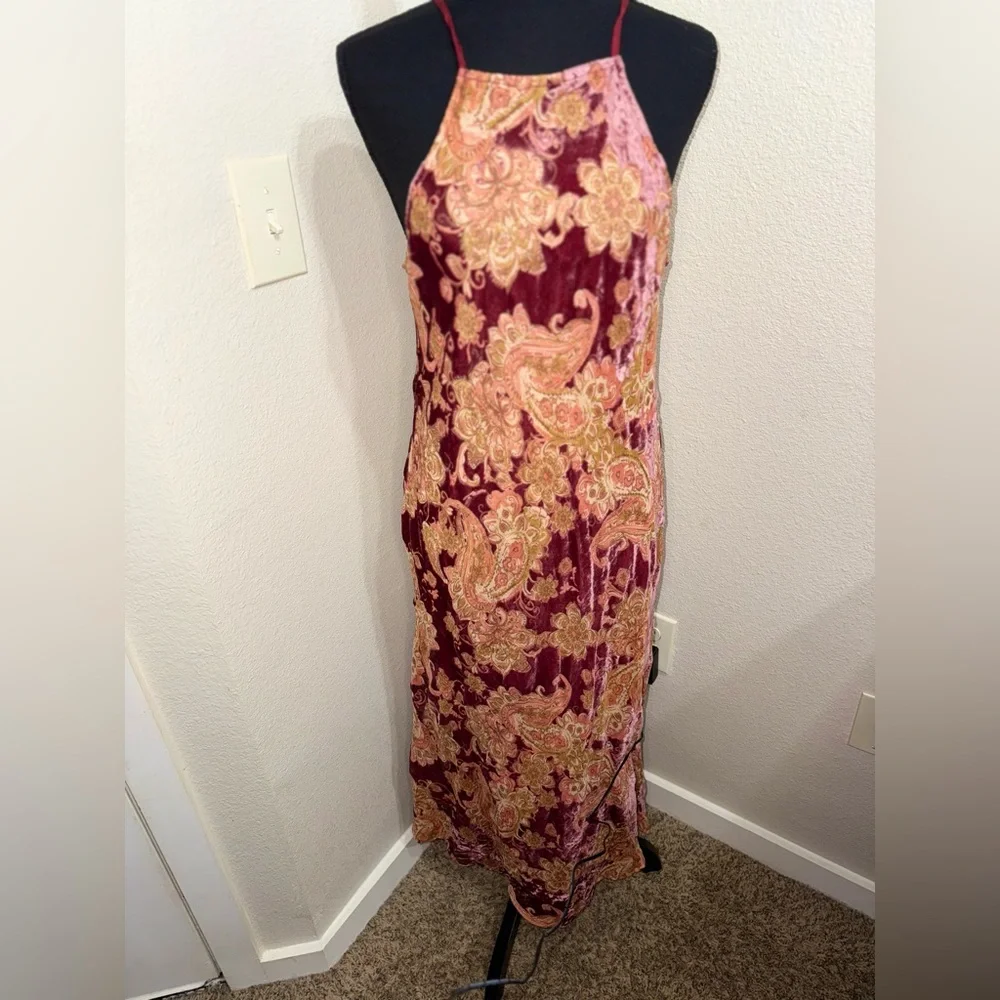 Dress Forum Floral‎ Paisley Velvet Midi Dress- Size Large