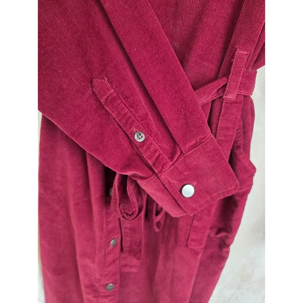 Time and Tru belted utility