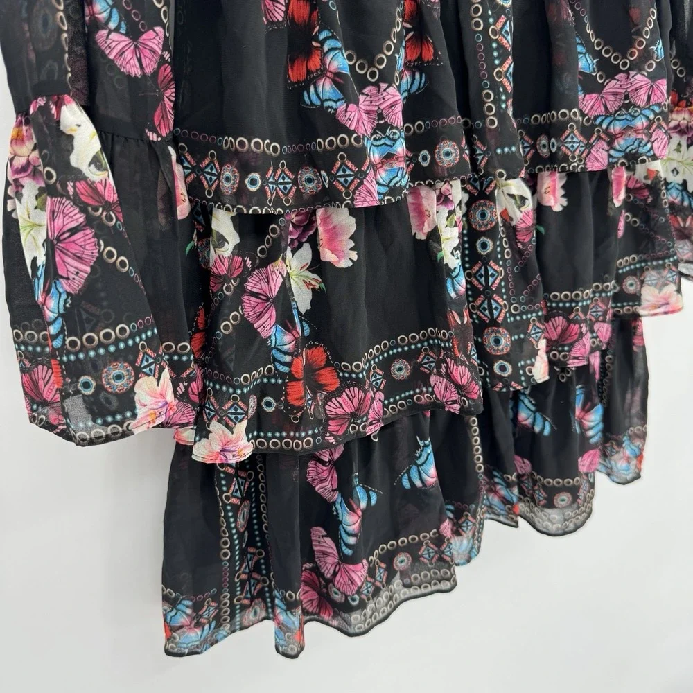 bebe bell sleeve