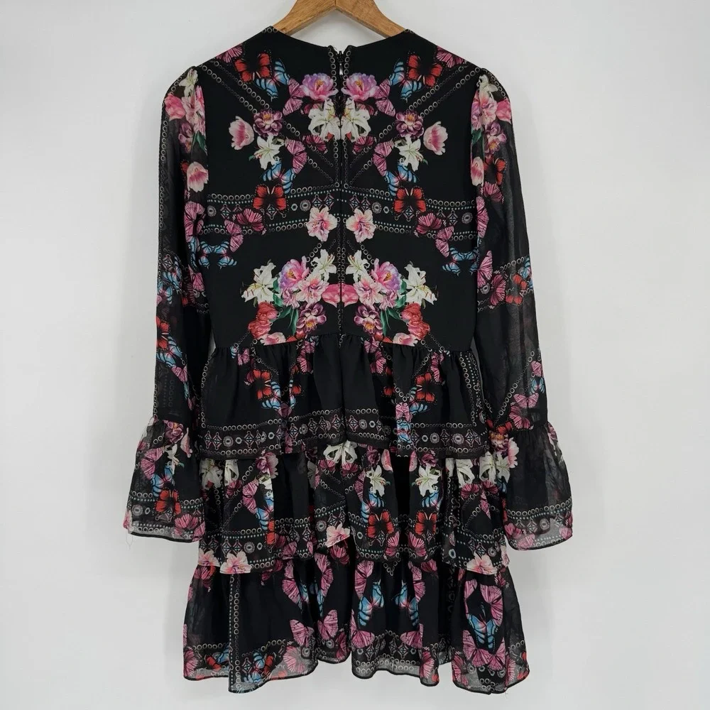 bebe bell sleeve