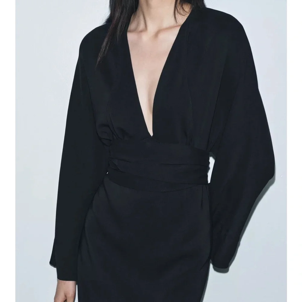 Zara chic black