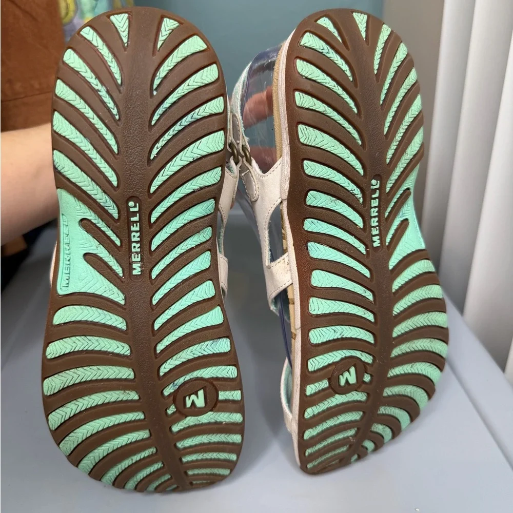 Merrell comfortable sandals