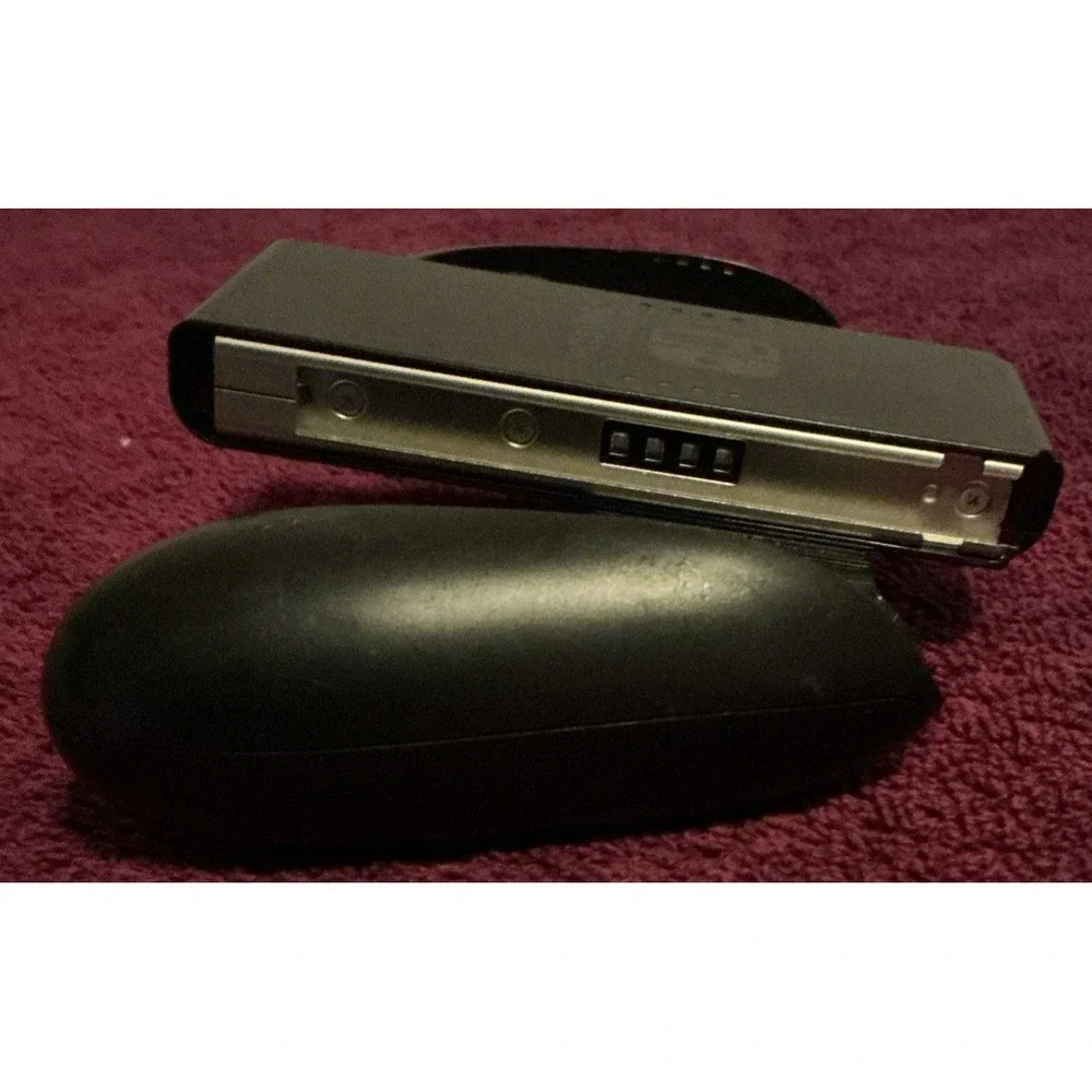 Official Genuine Nintendo Switch Joy-Con‎ Non Charging Comfort Grip HAC-011