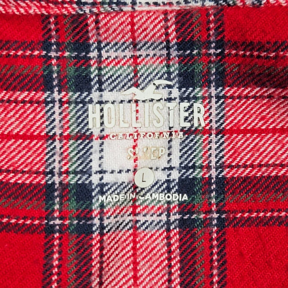 Hollister sleep top