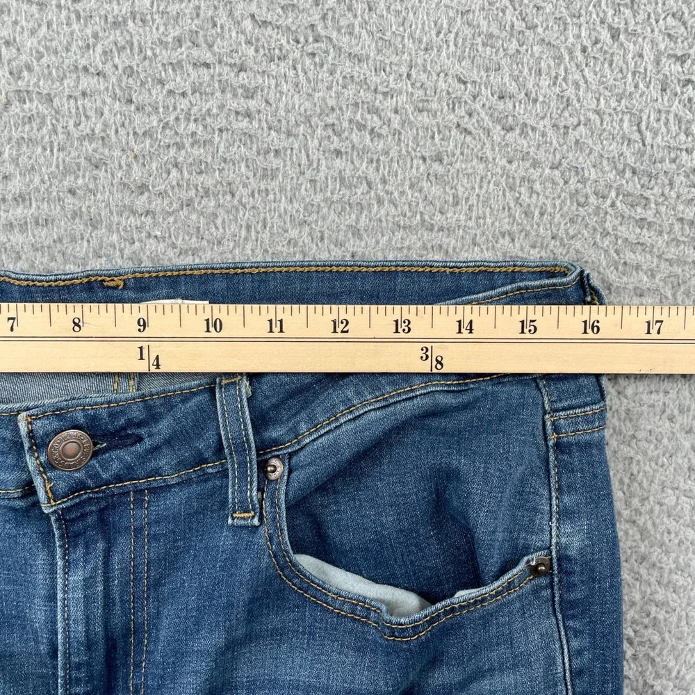 Levis before purchasing