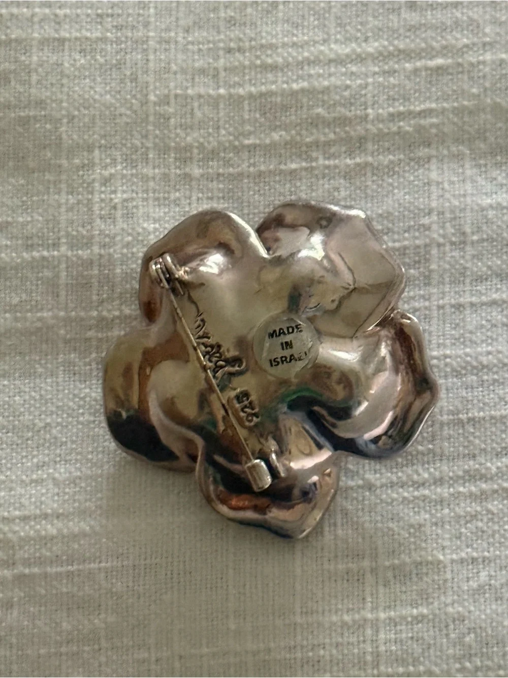 N/A elegant silver