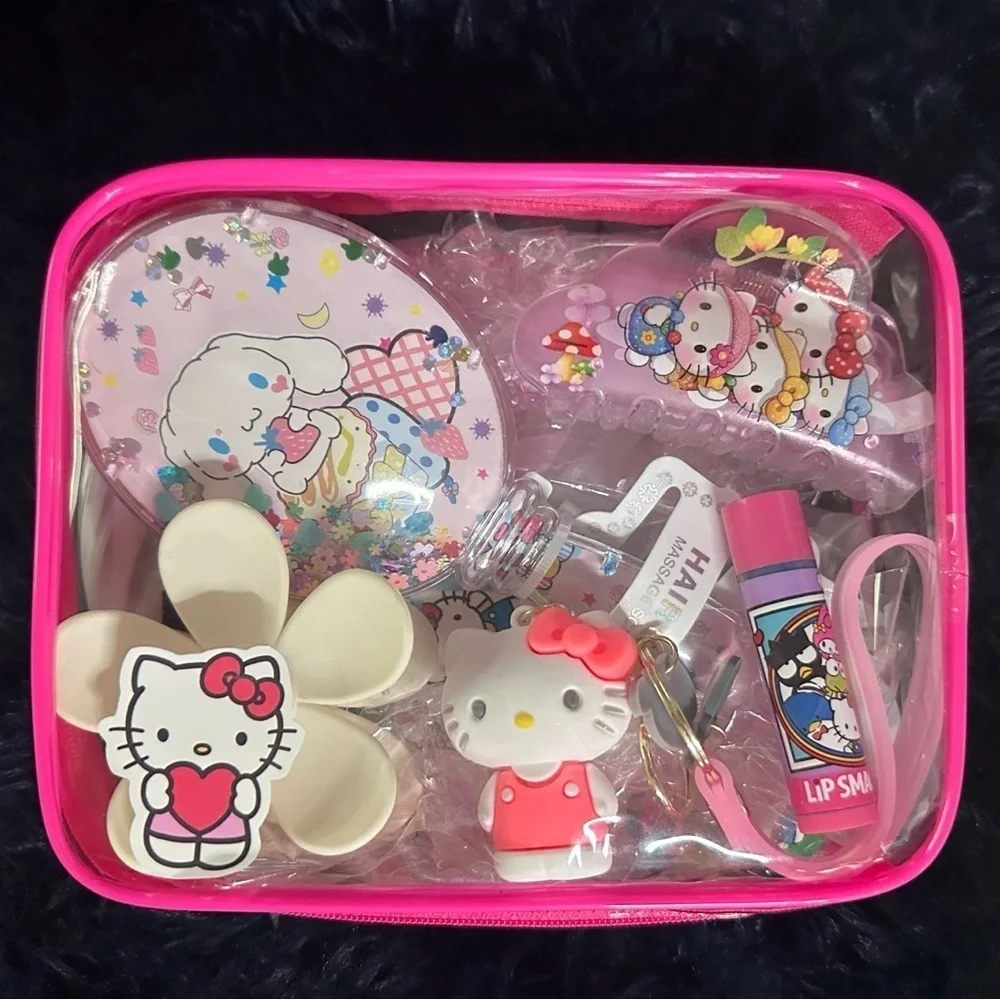 Hello Kitty explore charming