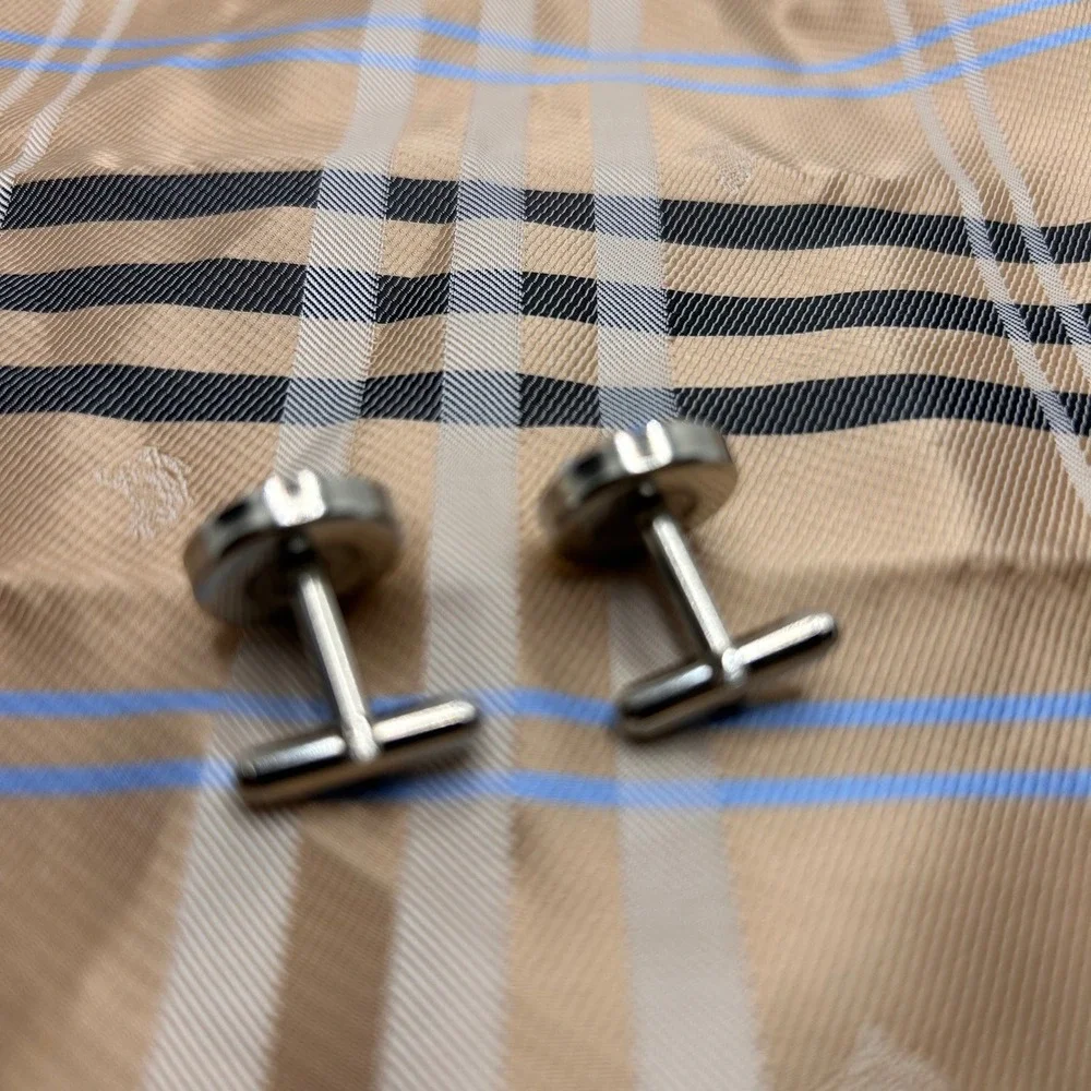 N/A men silver