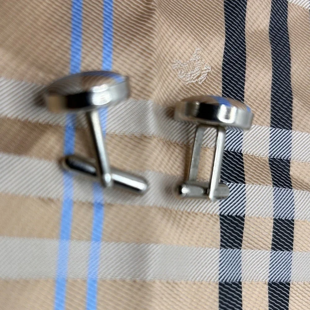 N/A men silver