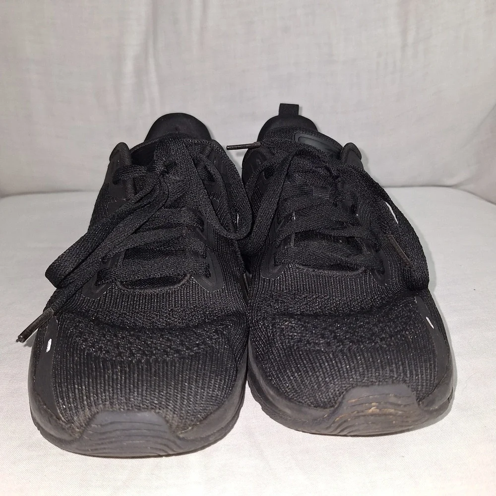 Avia women size