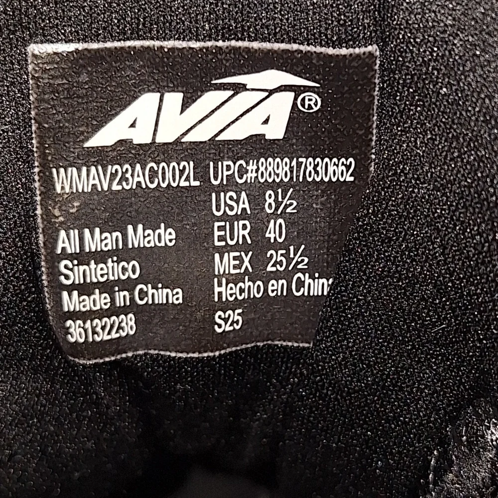 Avia women size