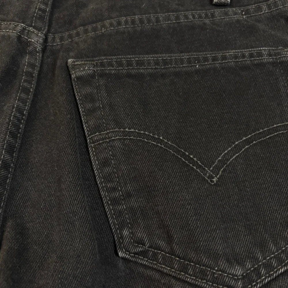 Levis excellent pair