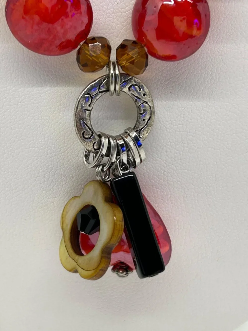 Estate this necklace