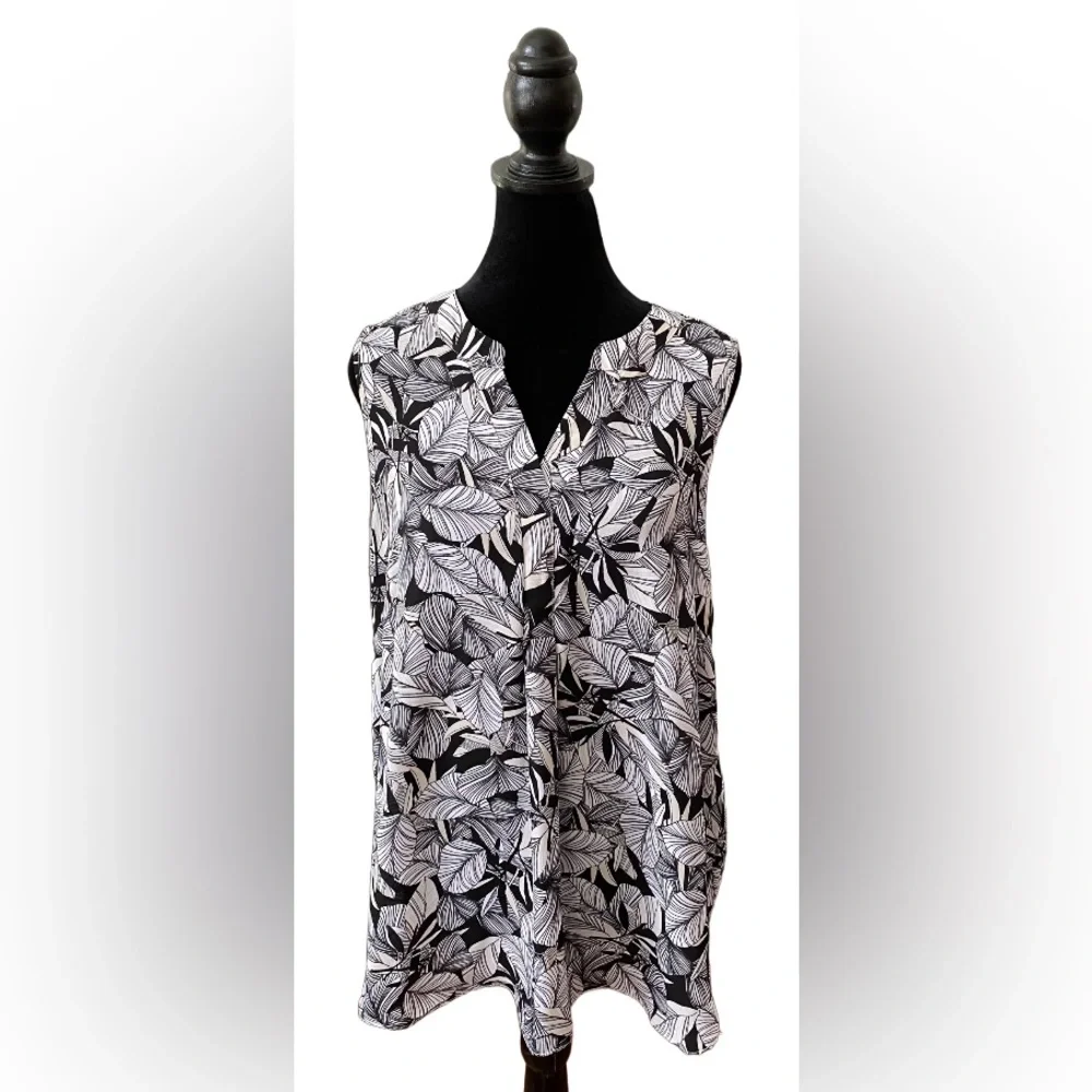Christopher & Banks: Sleeveless V Neck  Leaf Pattern Blouse