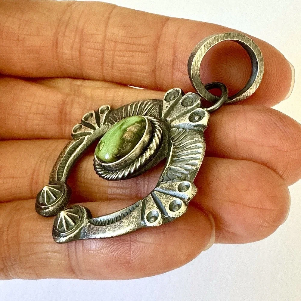 Native American Navajo Indian Turquoise Jewelry looking pendant