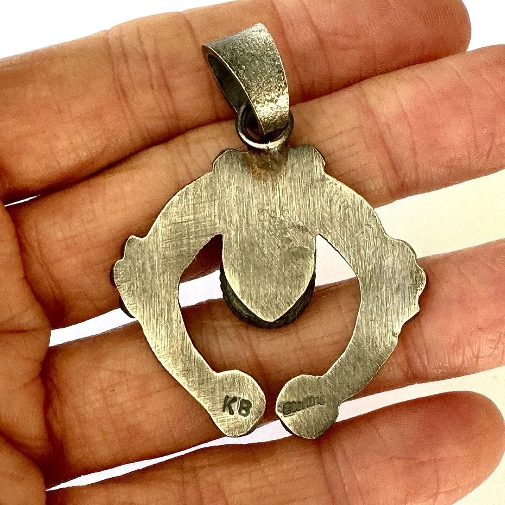 Native American Navajo Indian Turquoise Jewelry looking pendant