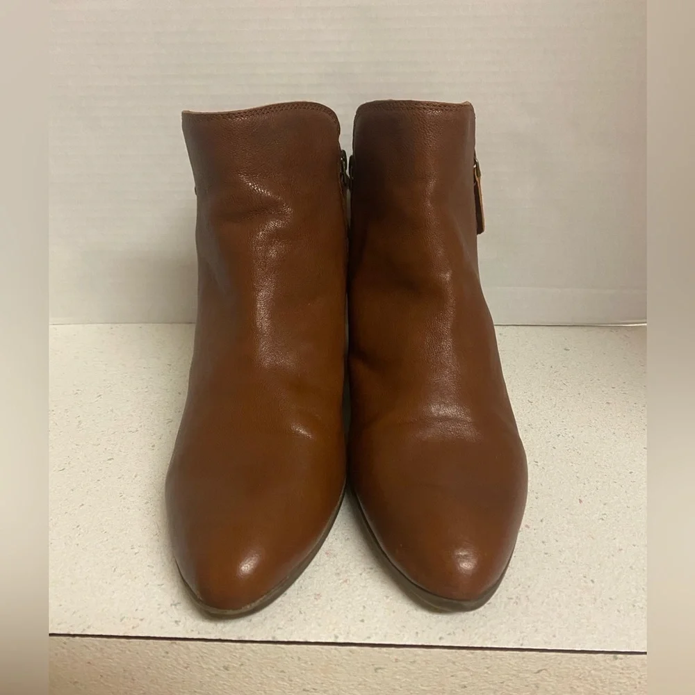 Frye elegant leather