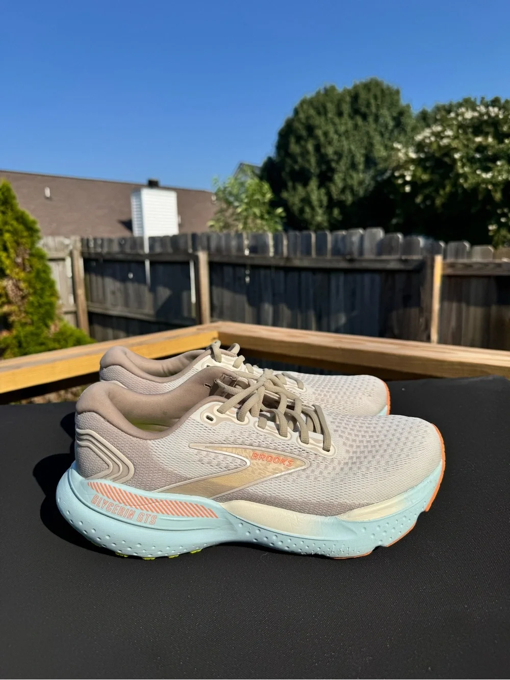 Brooks Glycerin 21 GTS Women’s Running Shoes in Coconut/Aqua/Autumn Sunset