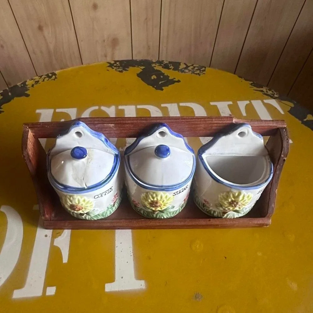 N/A vintage ceramic