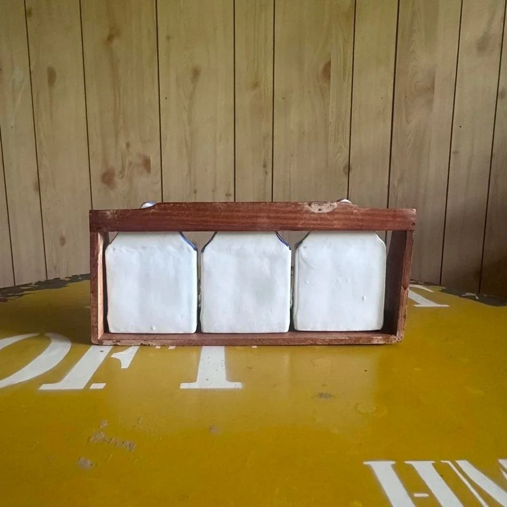 N/A vintage ceramic