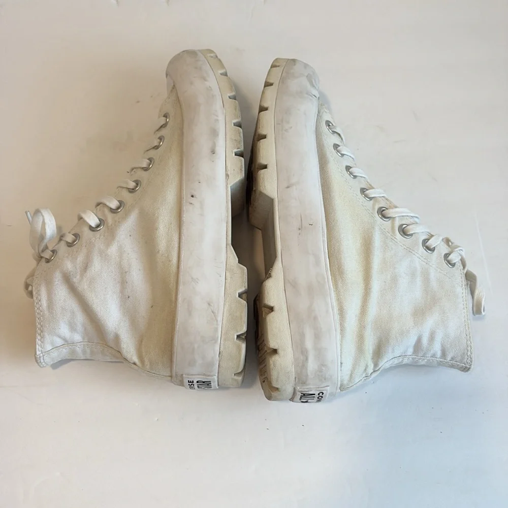 Converse shoes have