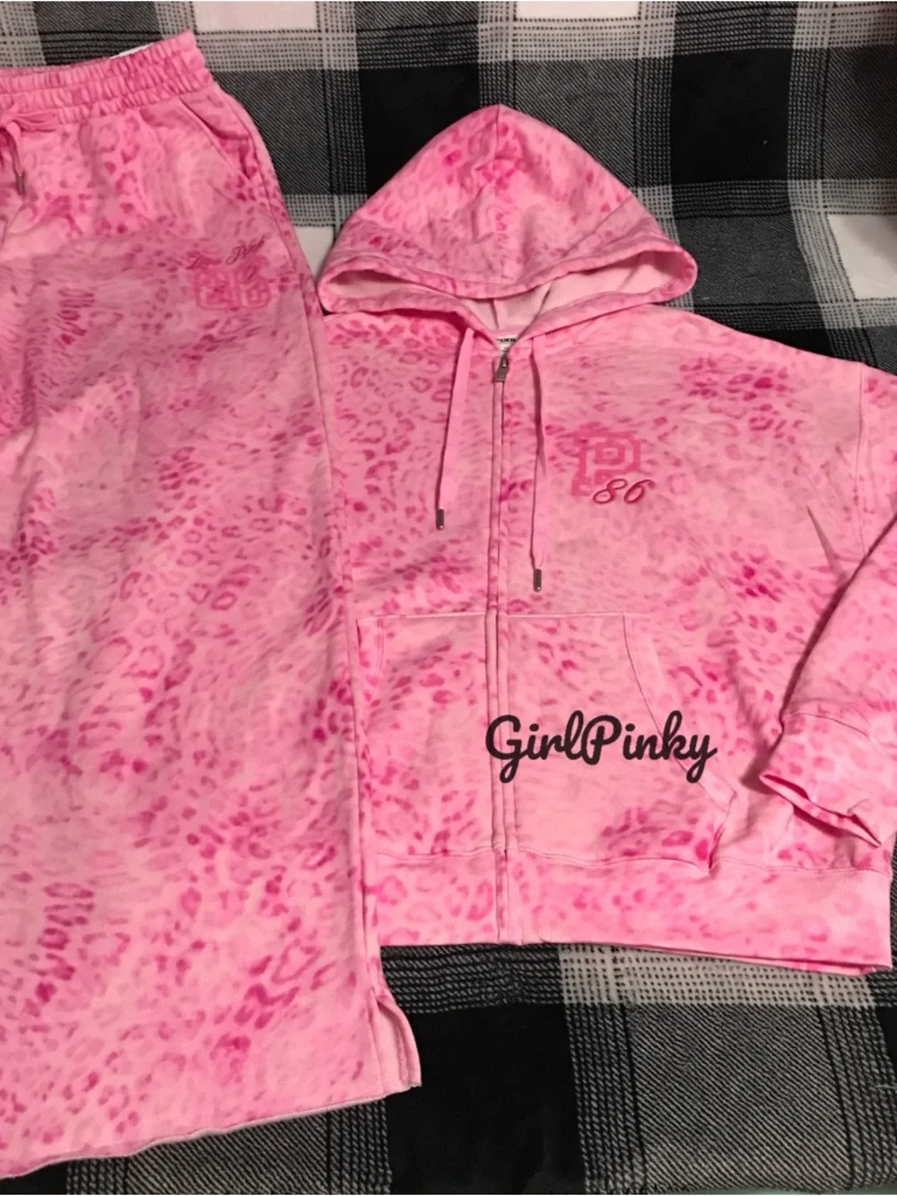 PINK Victorias Secret adorable sweatpants
