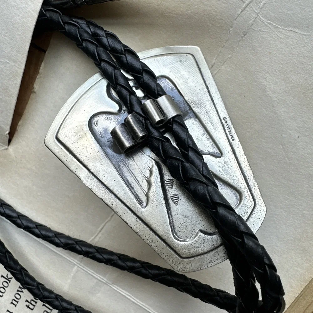 Artisan Crafted for Woolaroc this woolaroc
