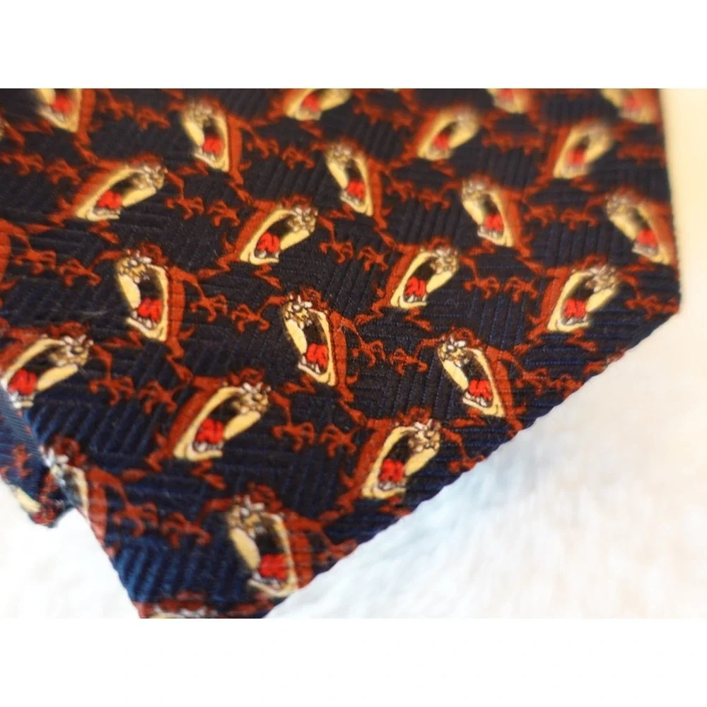 Vtg Y2K TAZ AOP Looney Tunes Tazmanian Devil Silk Neck Tie NWOT 2000 Warner Bros