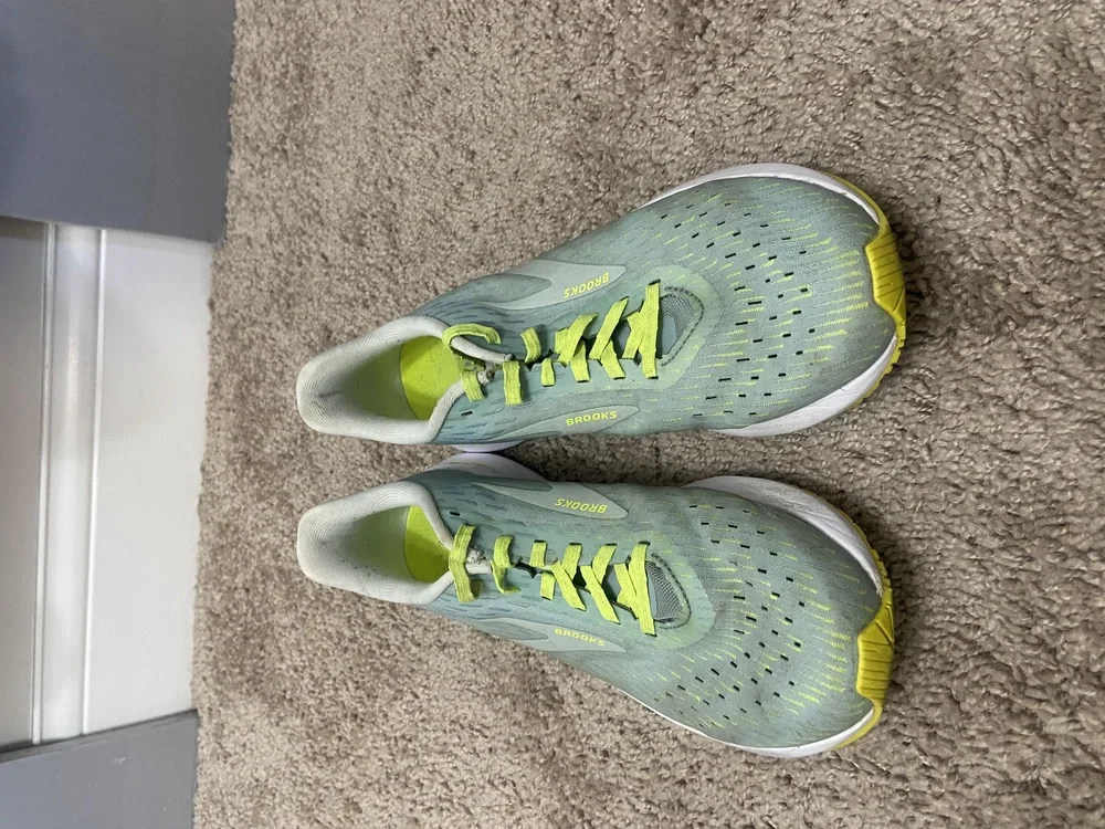 Brooks brand style