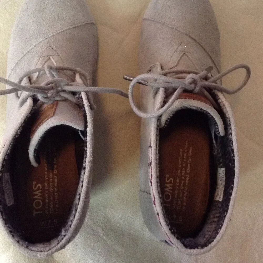 Toms tom grey
