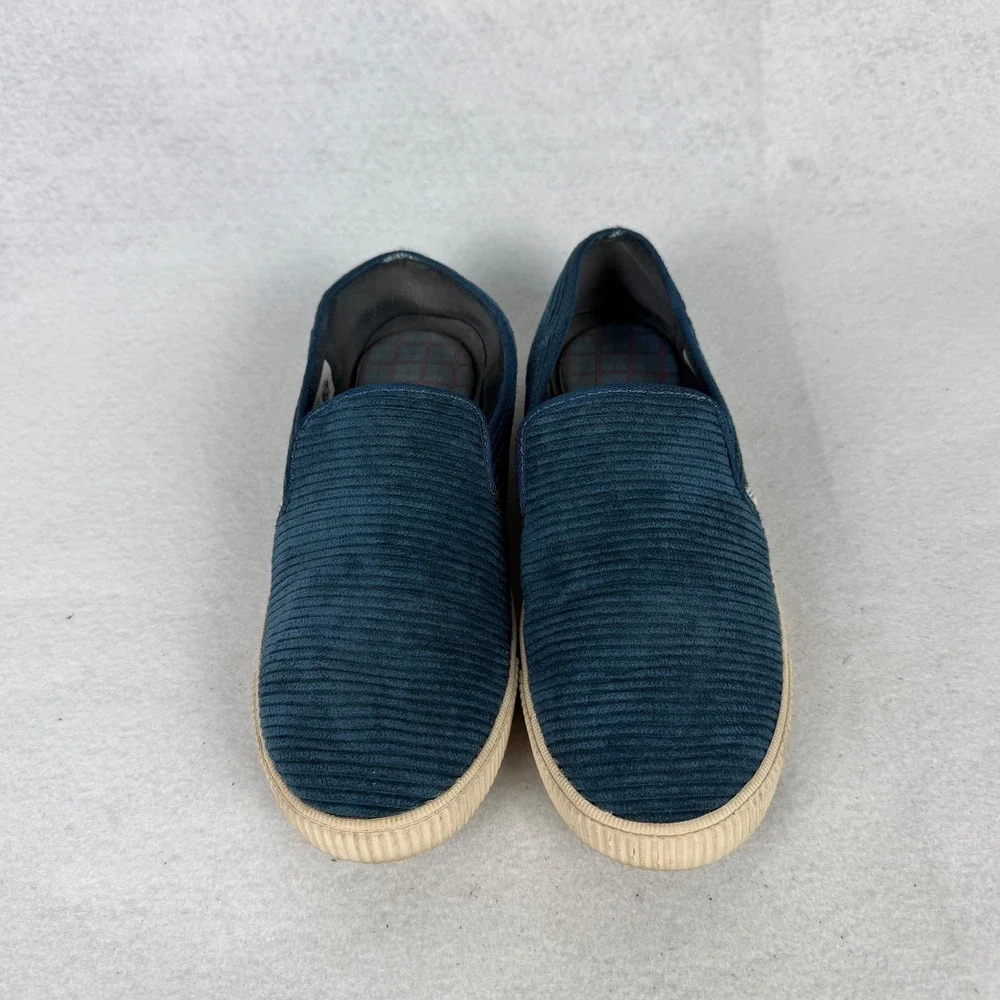 Toms slip sneakers