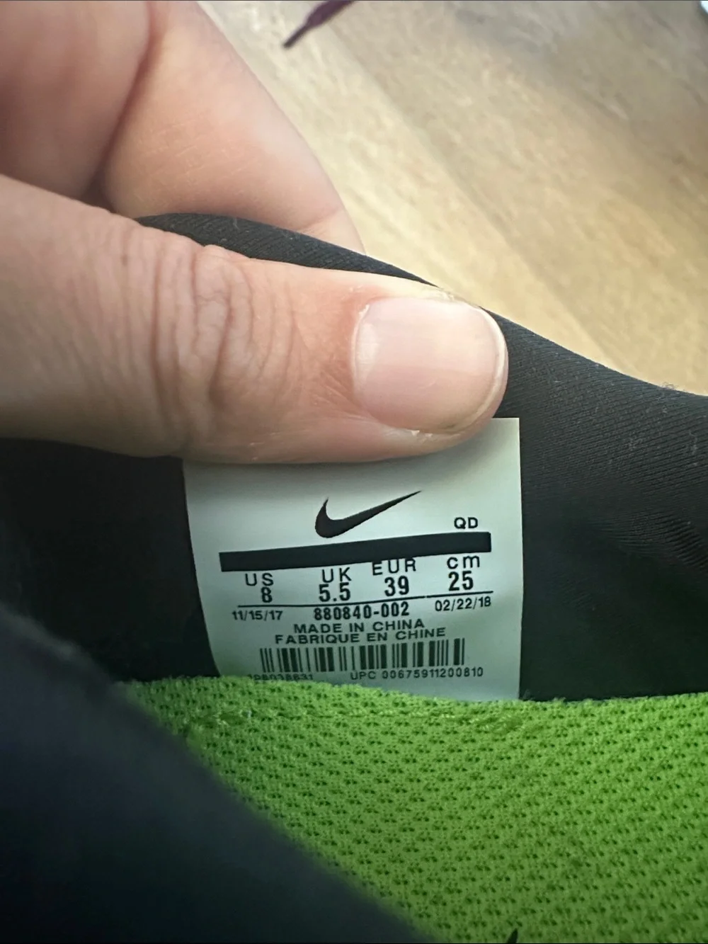 Nike breathable knit
